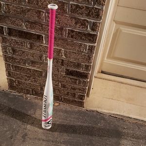 Louisville Slugger Diva softball bat.  Ordered wrong size bat.
